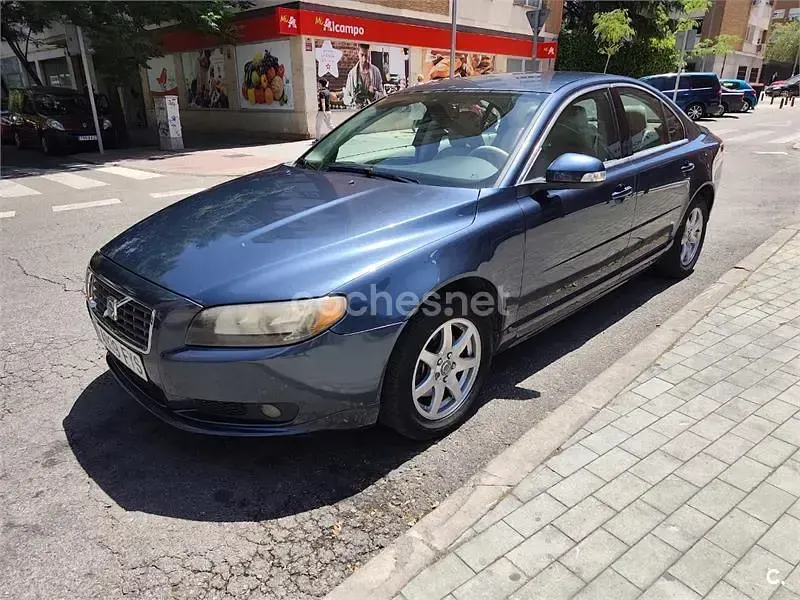 Usado Volvo S80 Momentum 163 CV (119 kW) 2007 Negro Berlina
