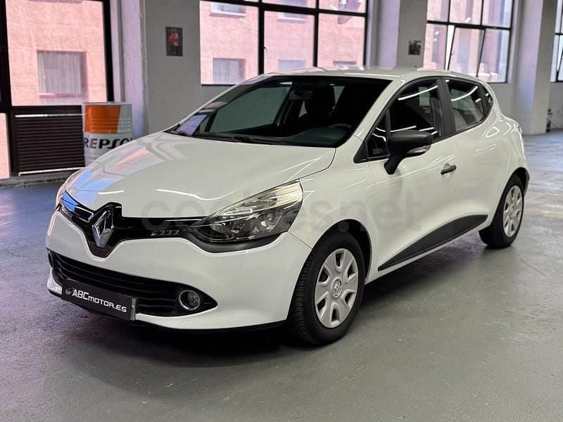 Usado Renault Clio IV Business 75 CV (55 kW) 2015 Blanco Berlina