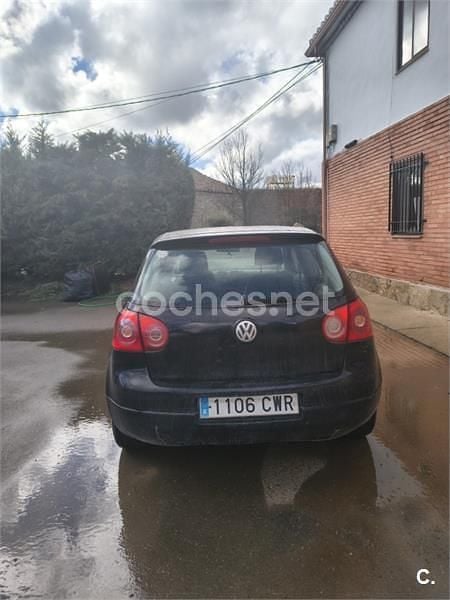 Usado VW Golf IV Trendline 102 CV (75 kW) 2004 Negro Berlina