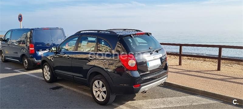 Usado Chevrolet Captiva 150 CV (110 kW) 2008 Negro SUV