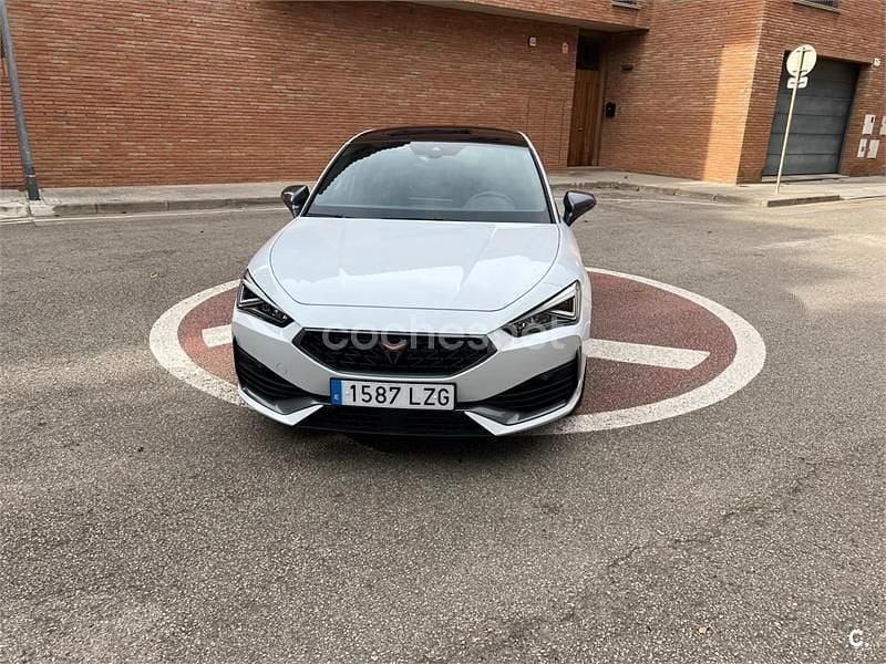 Usado Cupra Leon 245 CV (180 kW) 2022 Blanco Berlina