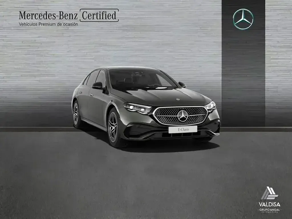 Usado Mercedes E220 197 CV (144 kW) 2025 Gris Berlina