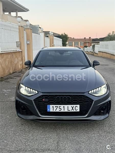Usado Audi RS4 450 CV (330 kW) 2022 Gris / plata Familiar