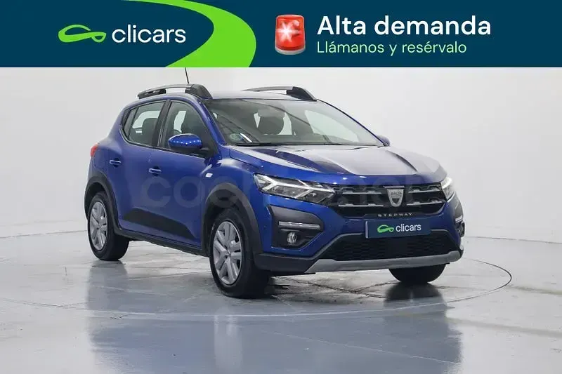 Usado Dacia Sandero Comfort 101 CV (74 kW) 2022 Azul Berlina