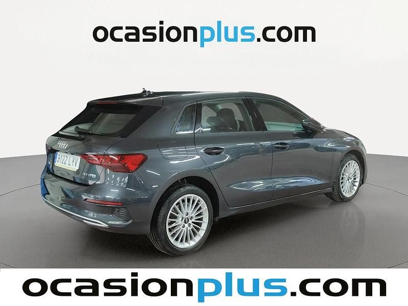 Usado Audi A3 Advanced Plus 110 HP (80 kW) 2022 Cinzento Sedan