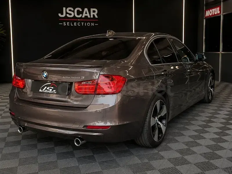 Usado BMW ActiveHybrid 3 Luxury Line 340 CV (250 kW) 2015 Marrón Berlina