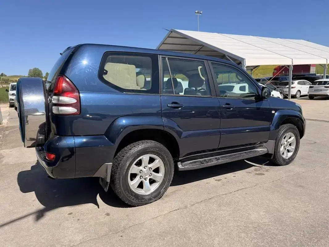 Usado Toyota Land Cruiser 166 CV (122 kW) 2005 Azul SUV