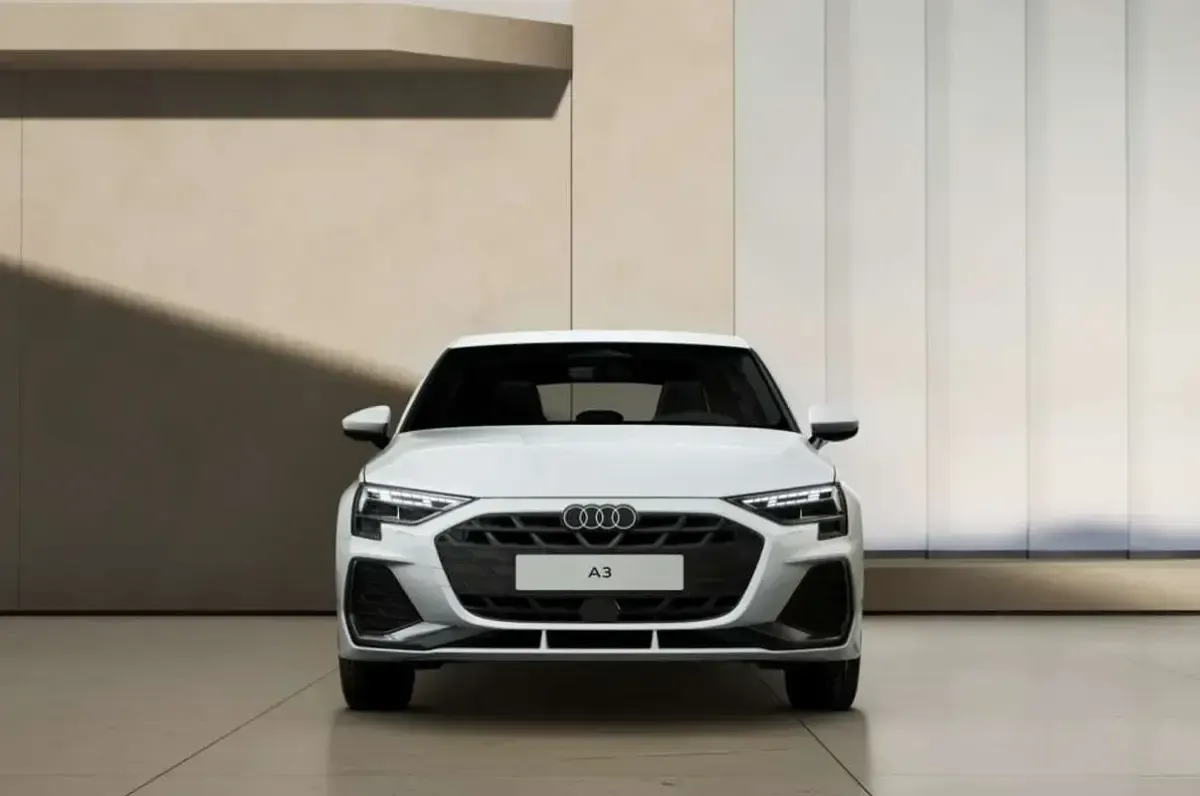 Nuevo Audi A3 Sportback e-tron 204 CV (150 kW) 2026 Blanco Utilitario