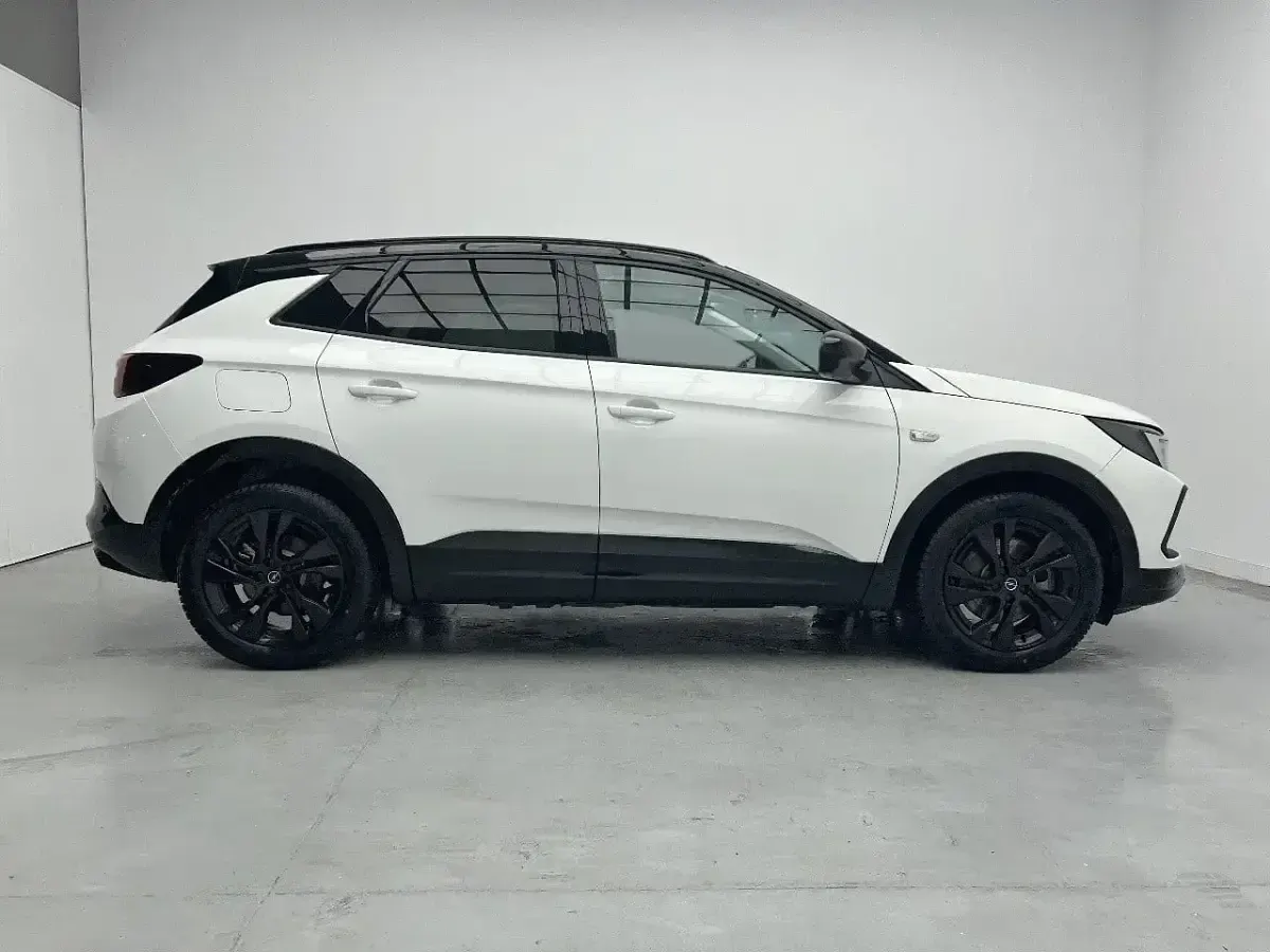Usado Opel Grandland X GS Line 224 CV (164 kW) 2022 Blanco SUV