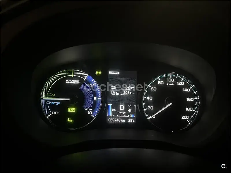Usado Mitsubishi Outlander P-HEV 224 CV (164 kW) 2019 Blanco SUV
