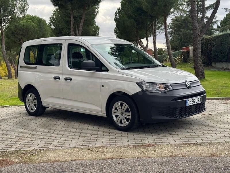 Usado VW Caddy 102 CV (75 kW) 2021 Blanco Monovolumen