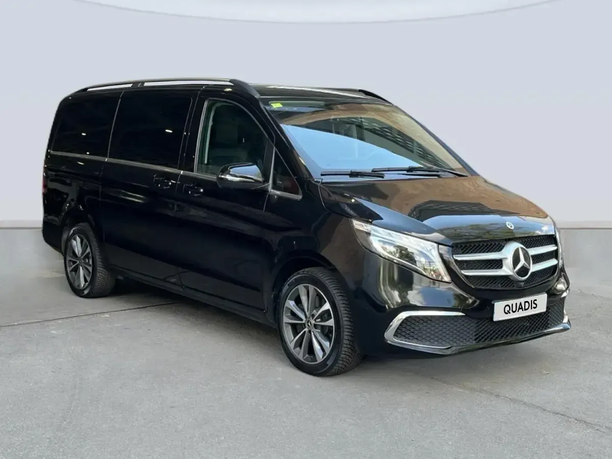 Usado Mercedes V300 Avantgarde 239 CV (175 kW) 2022 Negro Monovolumen