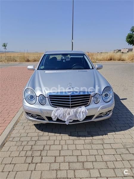 Usado Mercedes E280 Avantgarde 190 CV (139 kW) 2007 Gris / plata Berlina