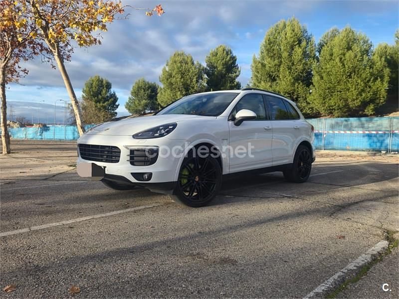Verde Usado 2015 Porsche Cayenne S E-Hybrid SUV | 32.500 € (Precio justo) - Imagen 1/4
