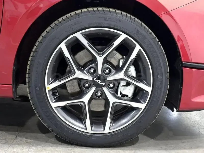 Usado Kia Ceed 100 CV (73 kW) 2023 Rojo Utilitario