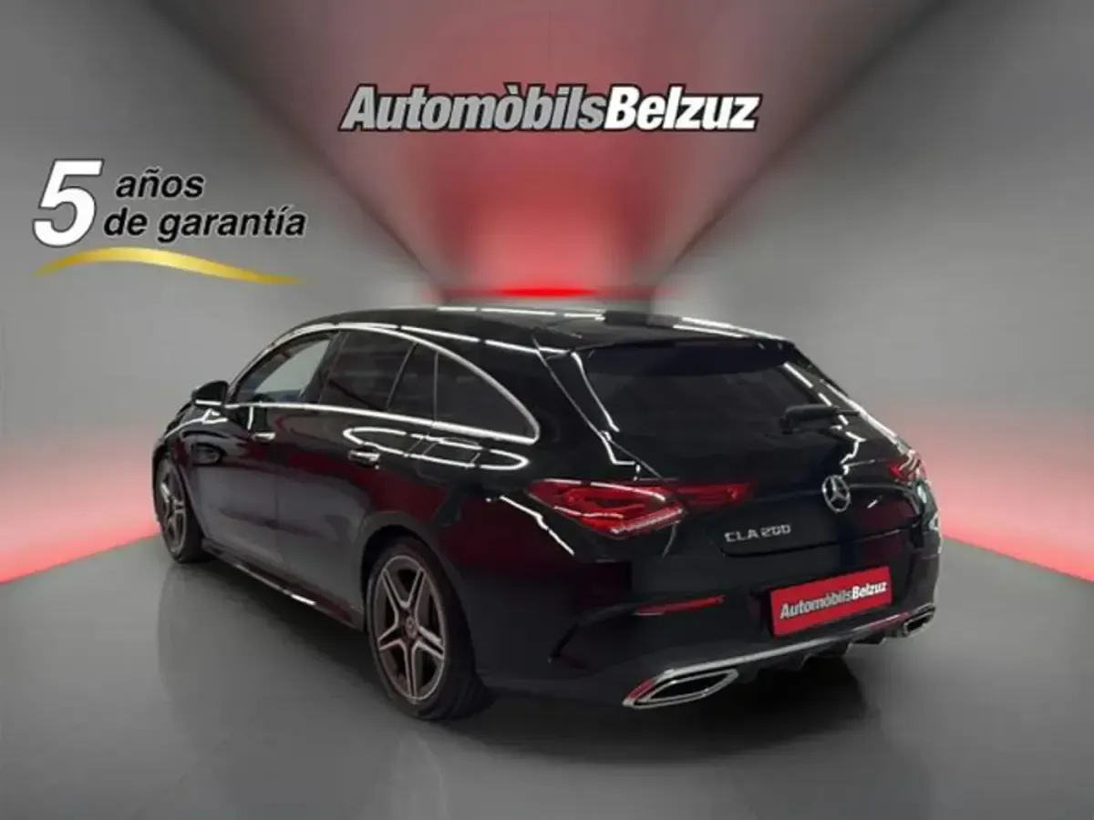 Käytetty Mercedes CLA200 163 HP (119 kW) 2022 Musta Farmari