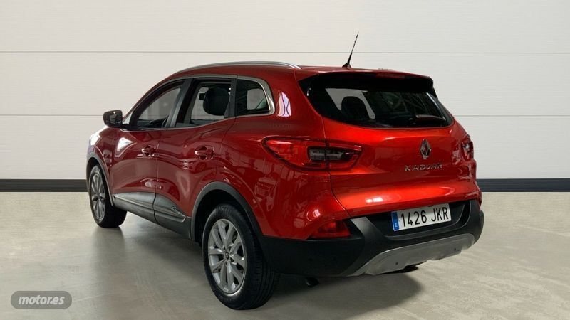 Usado Renault Kadjar Zen 132 CV (97 kW) 2015 Rojo SUV