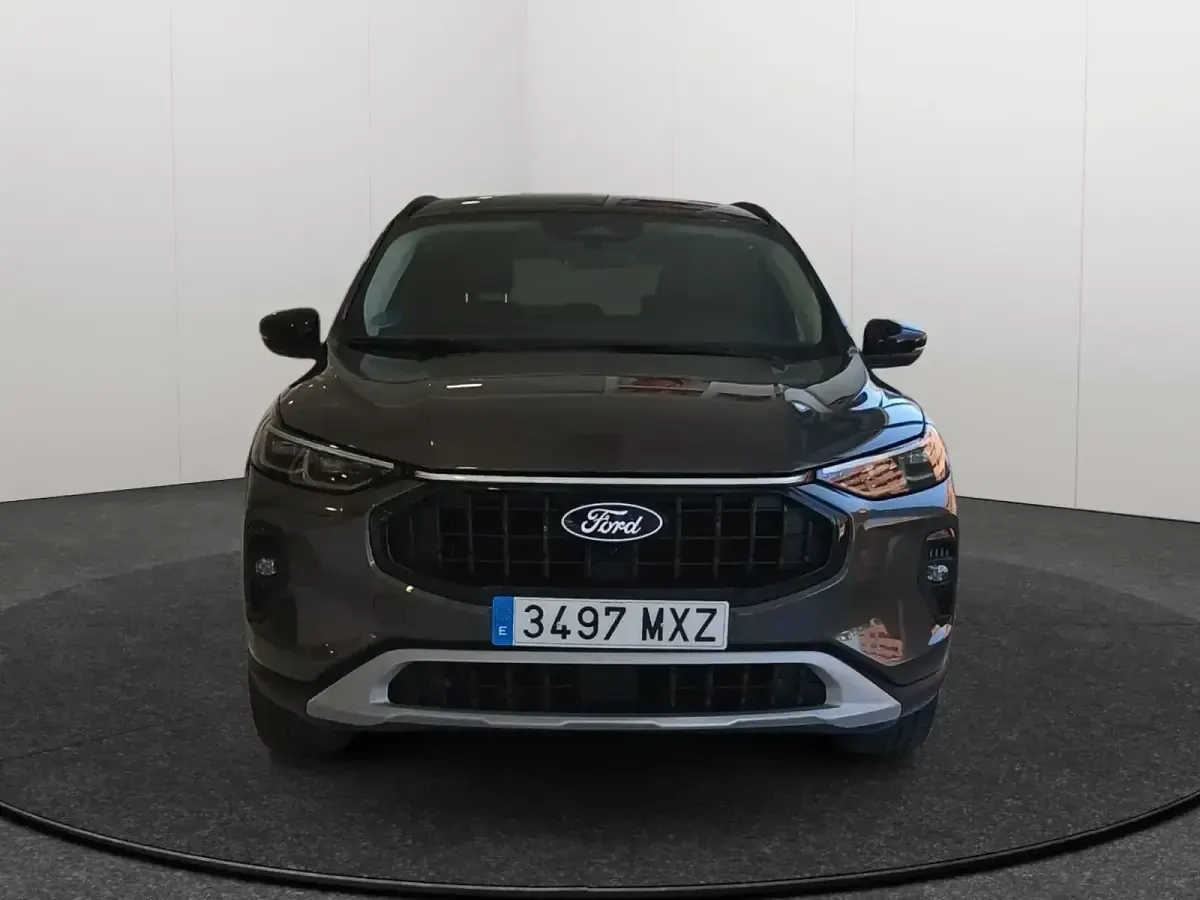 Usado Ford Kuga Active X 180 CV (132 kW) 2025 Gris / plata SUV