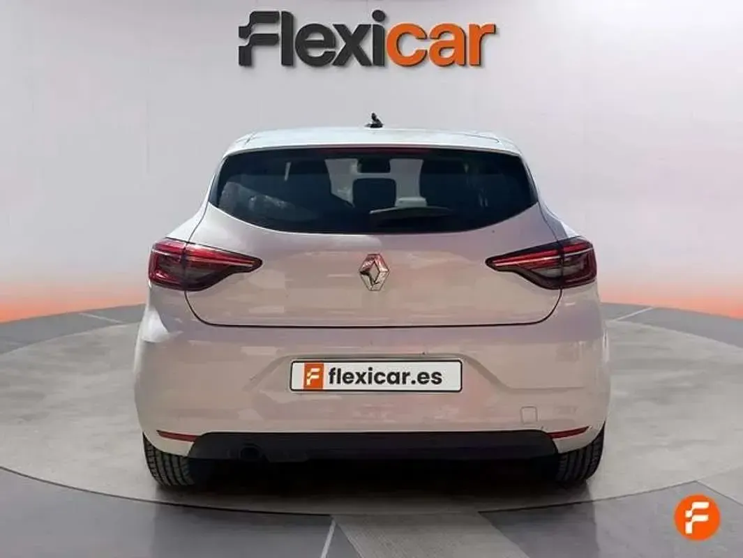Käytetty Renault Clio V Evolution 101 HP (74 kW) 2023 Valkoinen Viistoperä