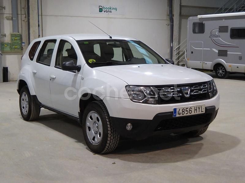 Usado Dacia Duster Ambiance 109 CV (80 kW) 2014 Blanco SUV