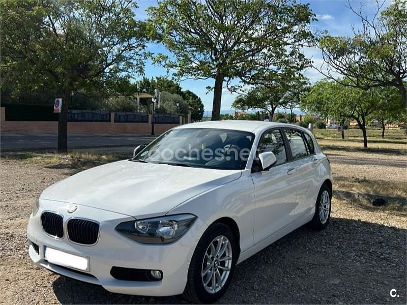 Usado BMW 116 Sport Line 116 CV (85 kW) 2013 Blanco Utilitario