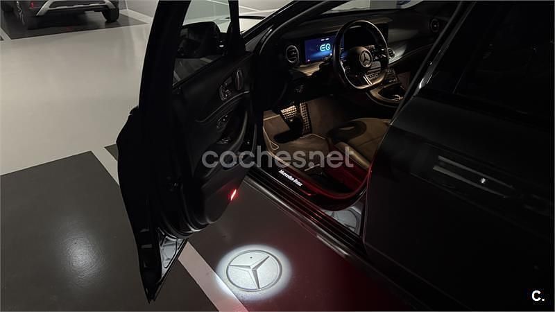 Usado Mercedes E300 320 CV (235 kW) 2020 Negro Berlina