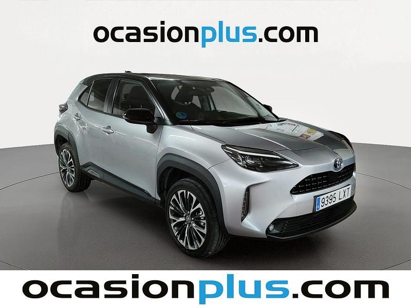 Usado Toyota Yaris Cross Style 116 CV (85 kW) 2022 Gris SUV
