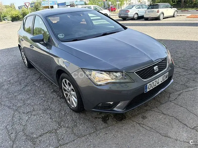 Usado Seat Leon I-Tech 105 CV (77 kW) 2015 Beige Berlina