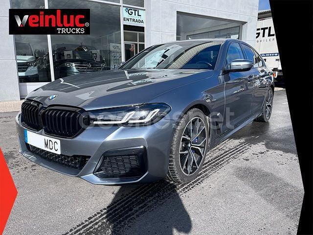 Gris / plata Usado 2022 BMW 520 Comfort Edition Berlina | 48.000 € - Imagen 1/4