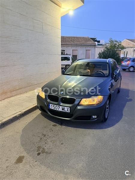 Gris / plata Usado 2011 BMW 320 Efficient Dynamics Familiar | 6000 € (Precio justo) - Imagen 1/4