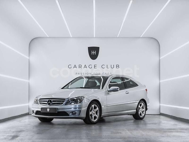 Gris / plata Usado 2008 Mercedes CLC220 Utilitario | 7999 € (Buen precio) - Imagen 1/4