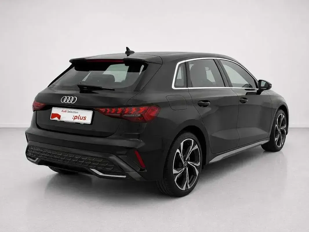 Usado Audi A3 Sportback e-tron S-Line 204 CV (150 kW) 2025 Negro Utilitario