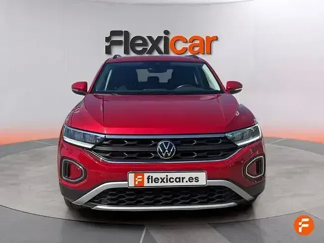 Usado VW T-Roc Life 110 CV (80 kW) 2022 Rojo SUV