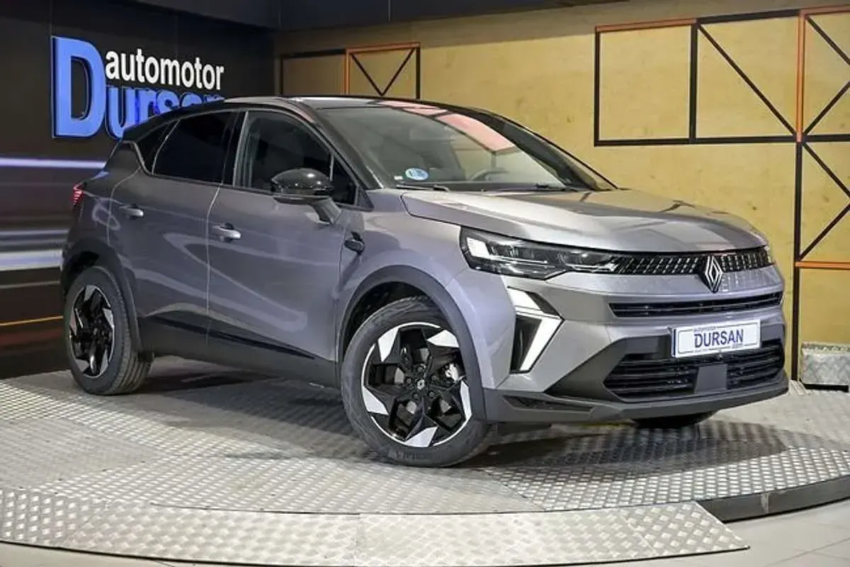 Usado Renault Captur Techno 141 CV (103 kW) 2024 Gris SUV