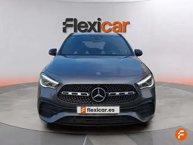 Usado Mercedes GLA200 163 CV (119 kW) 2020 Gris SUV