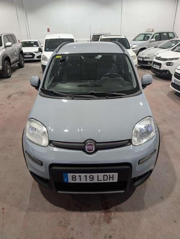 Usado Fiat Panda 4x4 86 CV (63 kW) 2019 Gris Utilitario