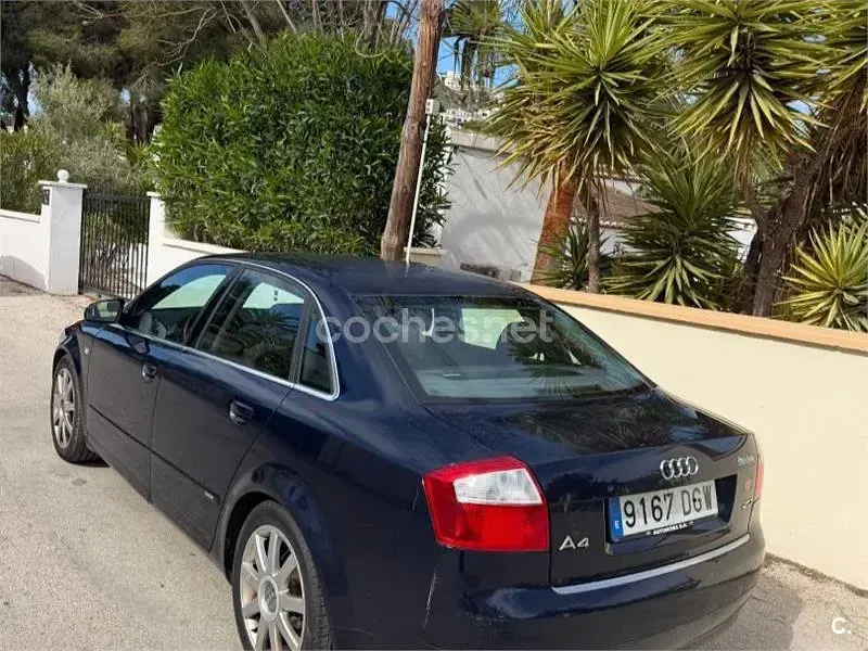 Usado Audi A4 S-Line 130 CV (95 kW) 2005 Azul Berlina