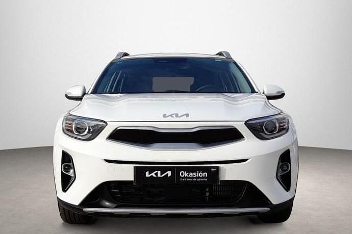 Usado Kia Stonic 121 CV (88 kW) 2024 Blanco SUV
