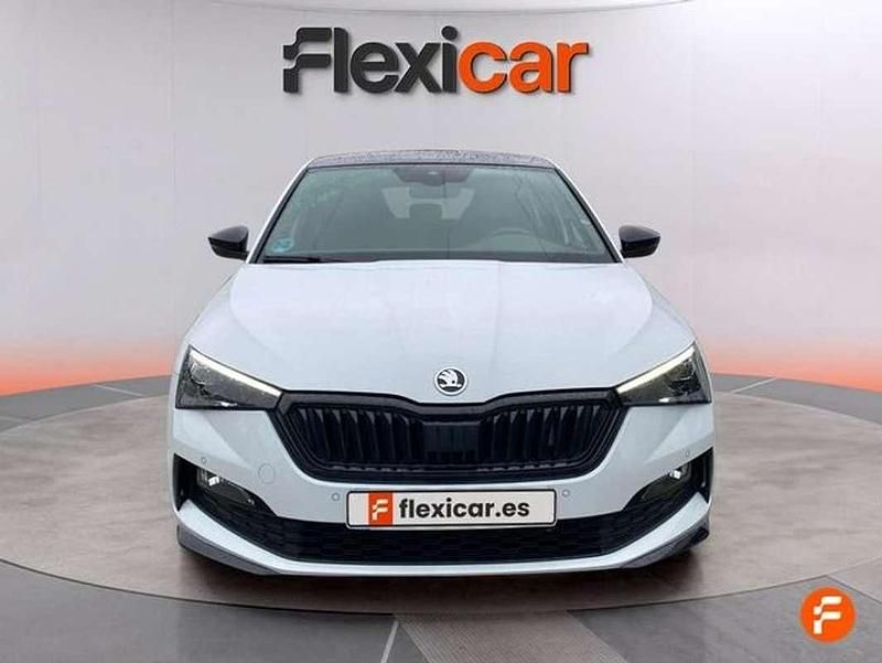 Usado Skoda Scala Monte Carlo 150 CV (110 kW) 2023 Blanco Utilitario
