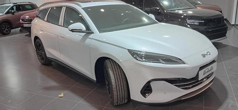 Polar white Nuevo 2025 BYD Seal Comfort Familiar | 33.800 € - Imagen 1/4