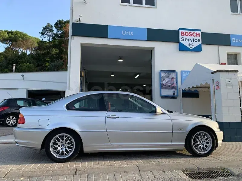 Usado BMW 325 192 CV (141 kW) 2001 Gris / plata Coupe