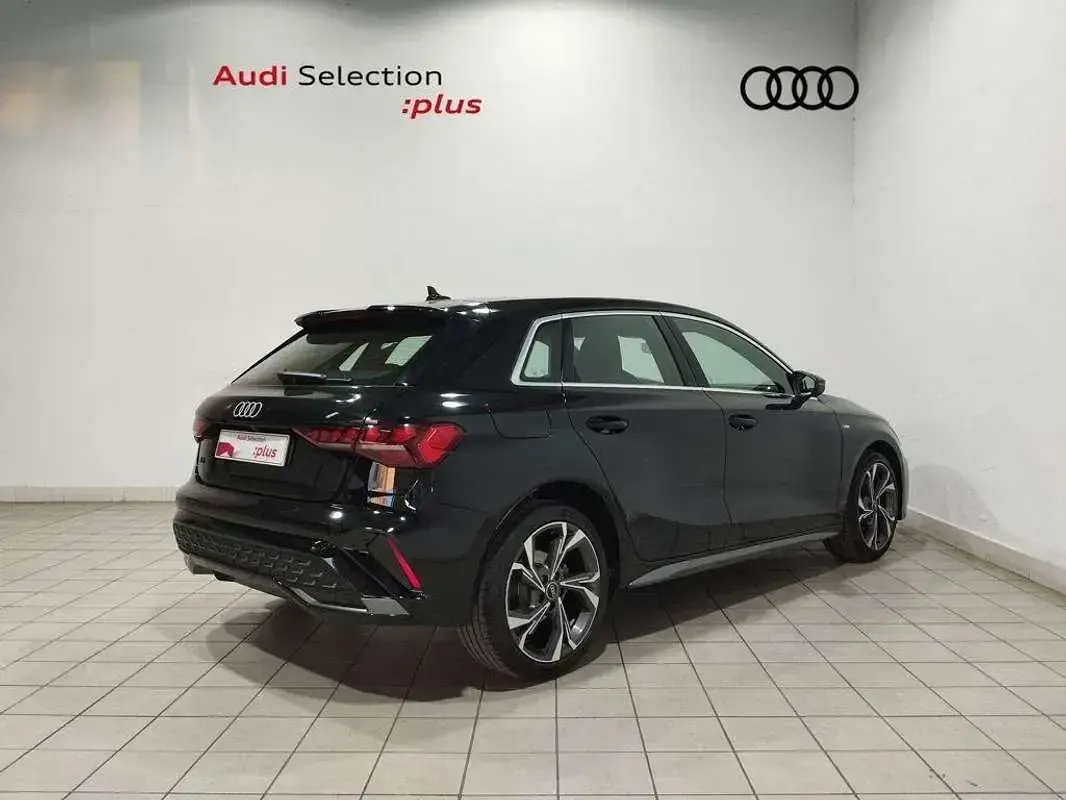 Usado Audi A3 Sportback e-tron S-Line 204 CV (150 kW) 2025 Negro Utilitario