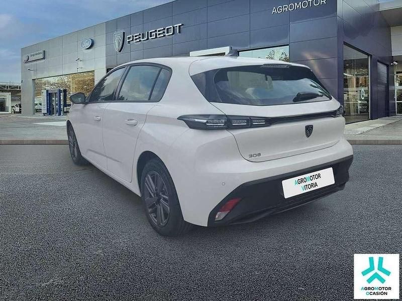 Usado Peugeot 308 Active 110 CV (80 kW) 2022 Blanco Utilitario