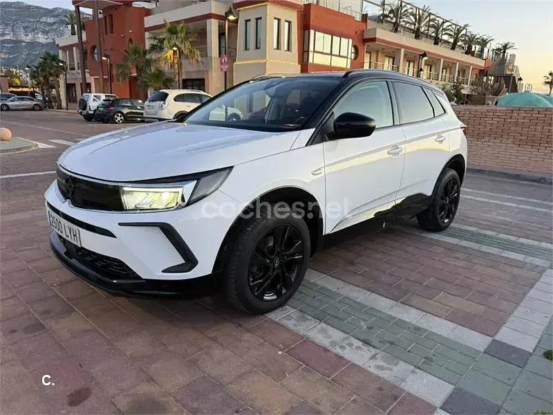 Usado Opel Grandland X 130 CV (95 kW) 2022 Blanco SUV