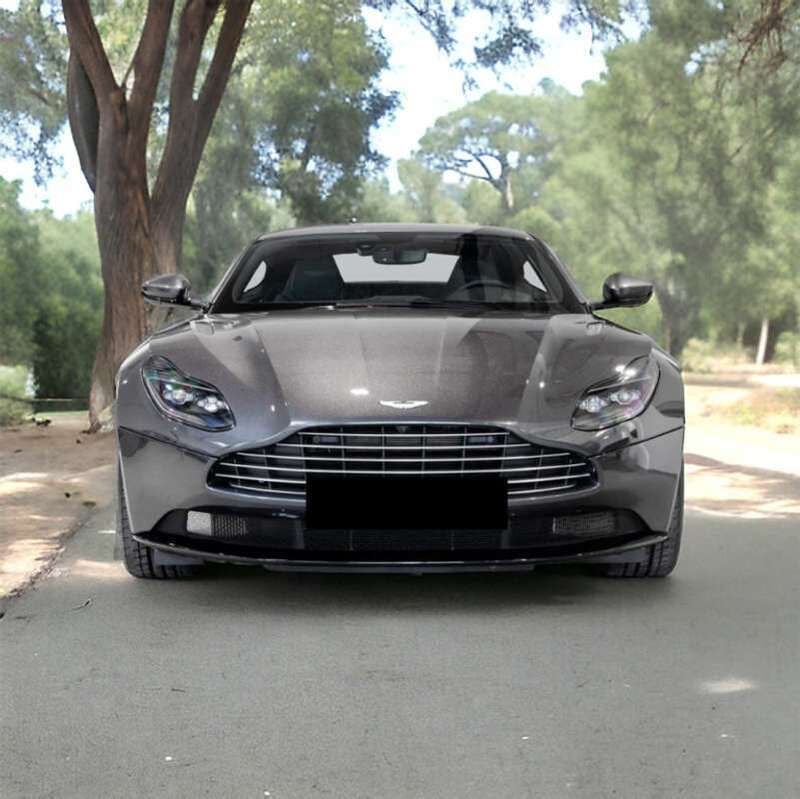 Plateado Usado 2022 Aston Martin DB11 Coupe | 148.000 € (Super precio) - Imagen 1/4
