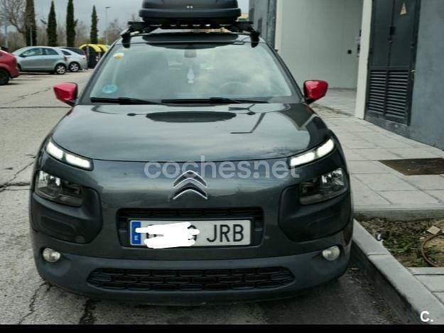 Usado Citroën C4 Shine 100 CV (73 kW) 2016 Gris / plata Berlina