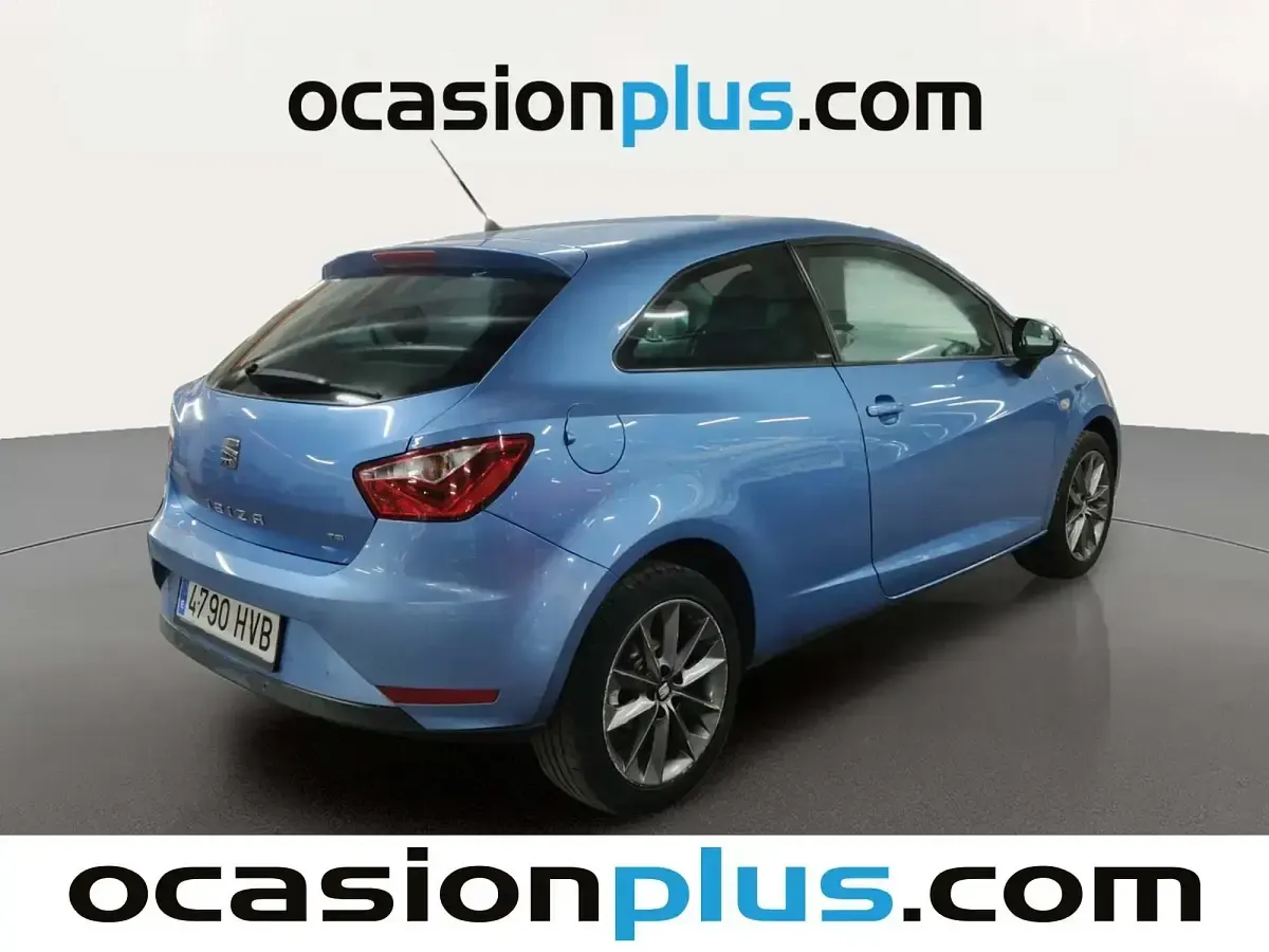 Begagnad Seat Ibiza I-Tech 105 HK (77 kW) 2013 Blå Sedan