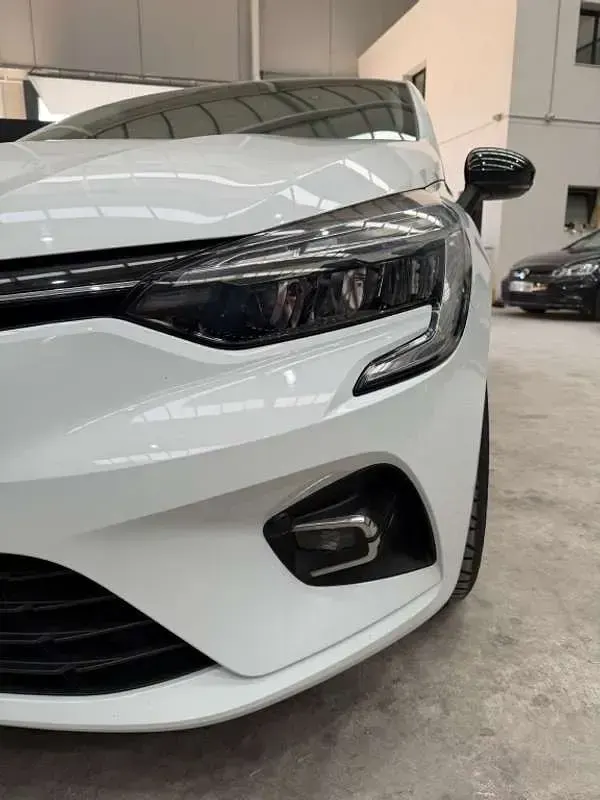 Usado Renault Clio Equilibre 101 CV (74 kW) 2022 Blanco Utilitario