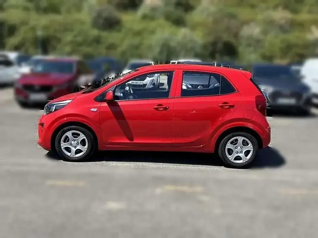 Usado Kia Picanto 67 CV (49 kW) 2022 Rojo Utilitario