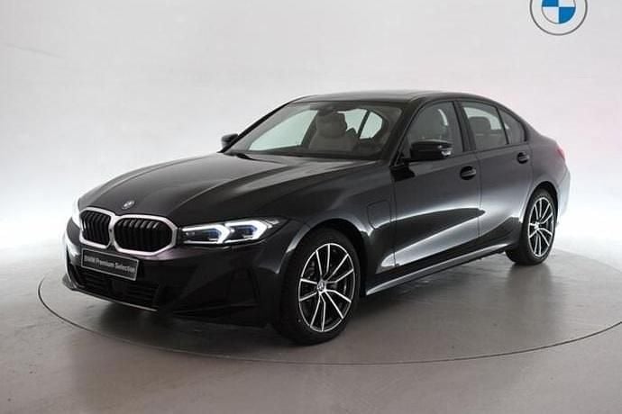 Nuevo BMW 330e Comfort Edition 292 CV (214 kW) 2025 Berlina